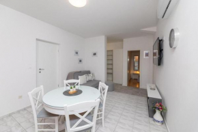 Apartment in Supetar with terrace, air conditioning, W-LAN 3553-4